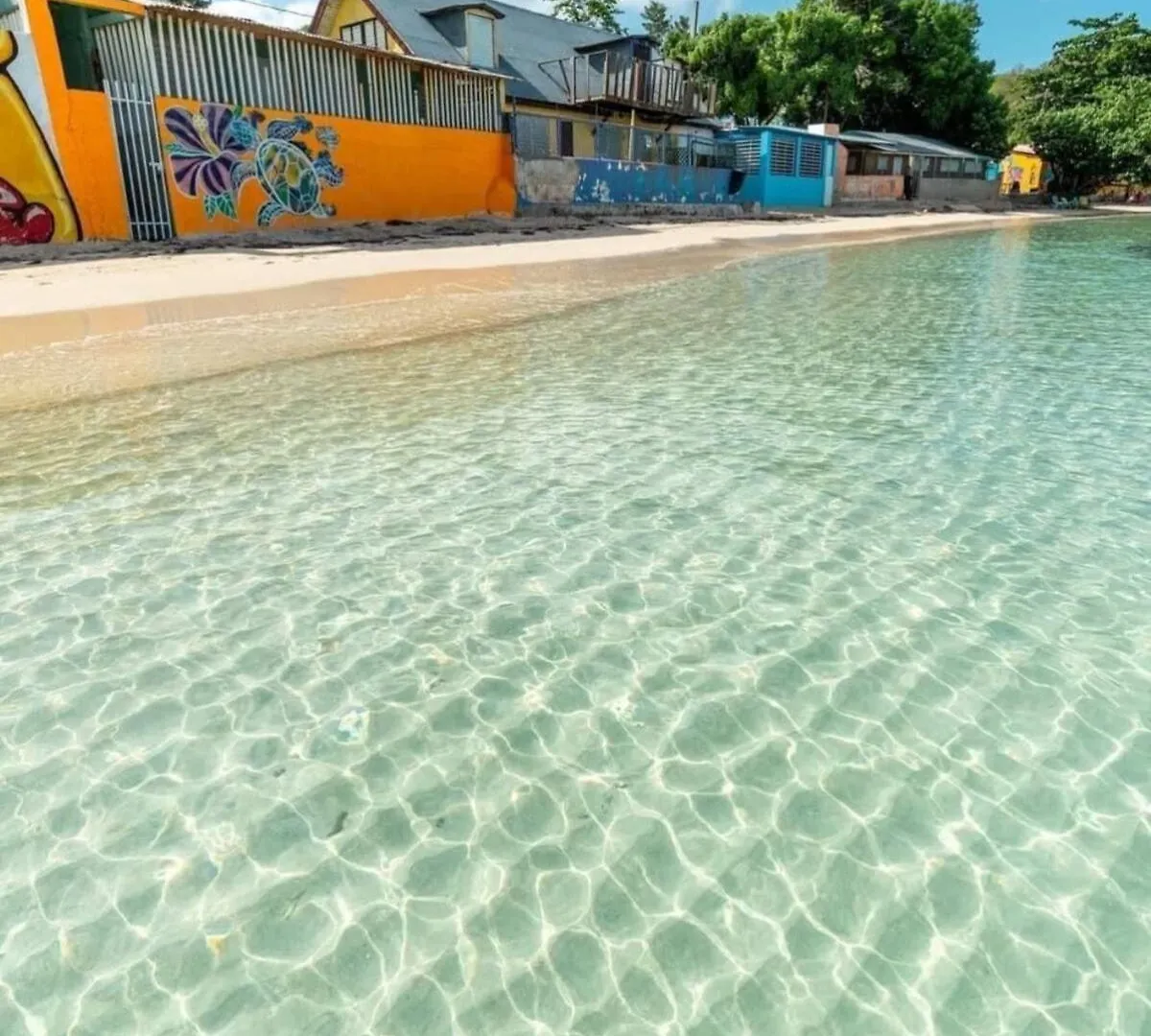 Close To Combate Beach, El Poblado And Restaurants Pole Ojea